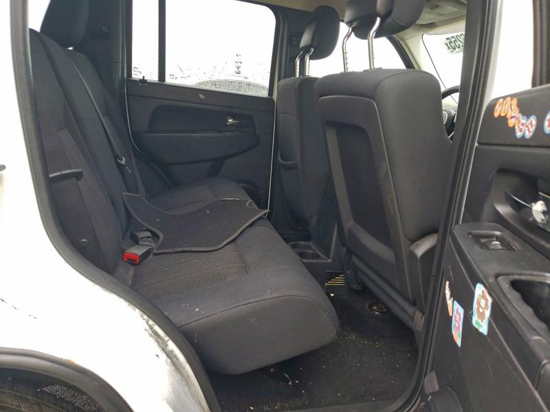 Photo 11 from auction – 2012 JEEP LIBERTY with VIN 1C4PJMAK7CW204752