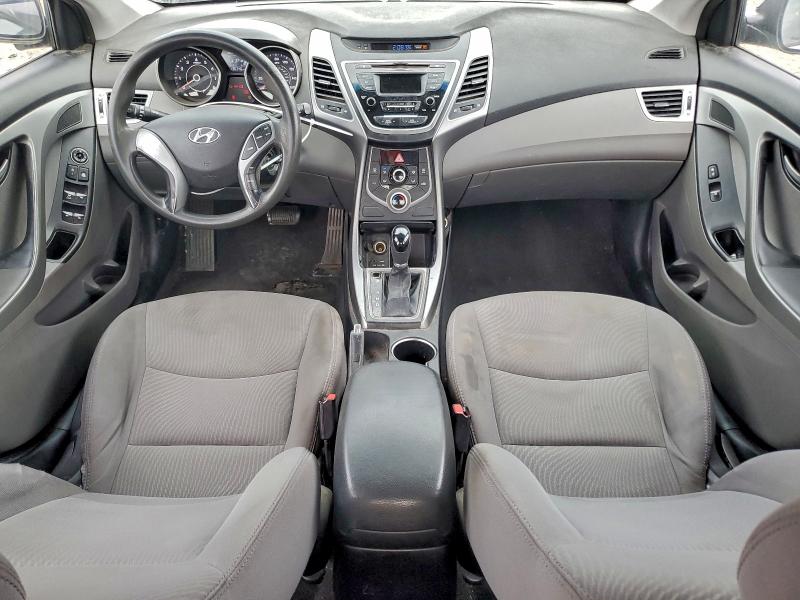 Photo 8 from auction – 2016 HYUNDAI ELANTRA SE with VIN 5NPDH4AE6GH699028
