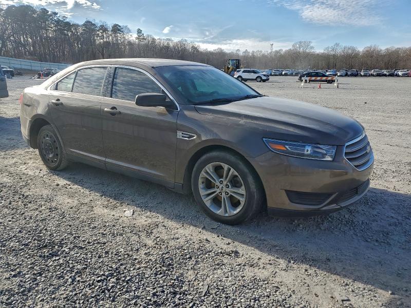 Photo 4 from auction – 2016 FORD TAURUS SE with VIN 1FAHP2D81GG136560