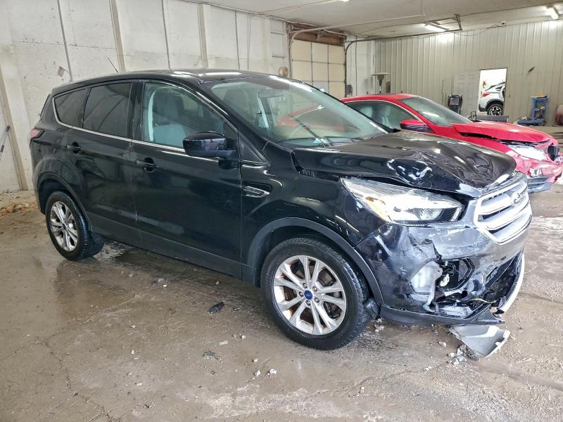 Photo 4 from auction – 2017 FORD ESCAPE with VIN 1FMCU0GD5HUE05975