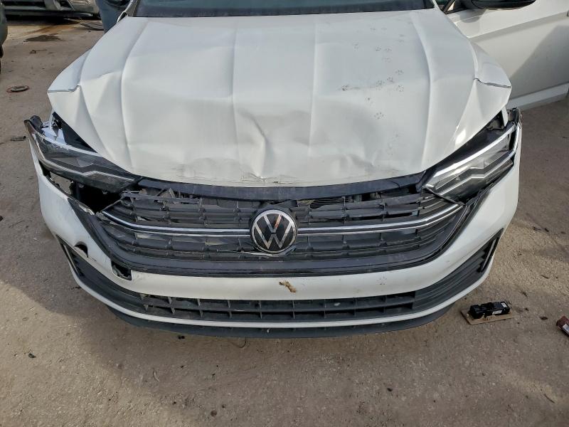 Photo 11 from auction – 2024 VOLKSWAGEN JETTA with VIN 3VWBM7BU1RM051536