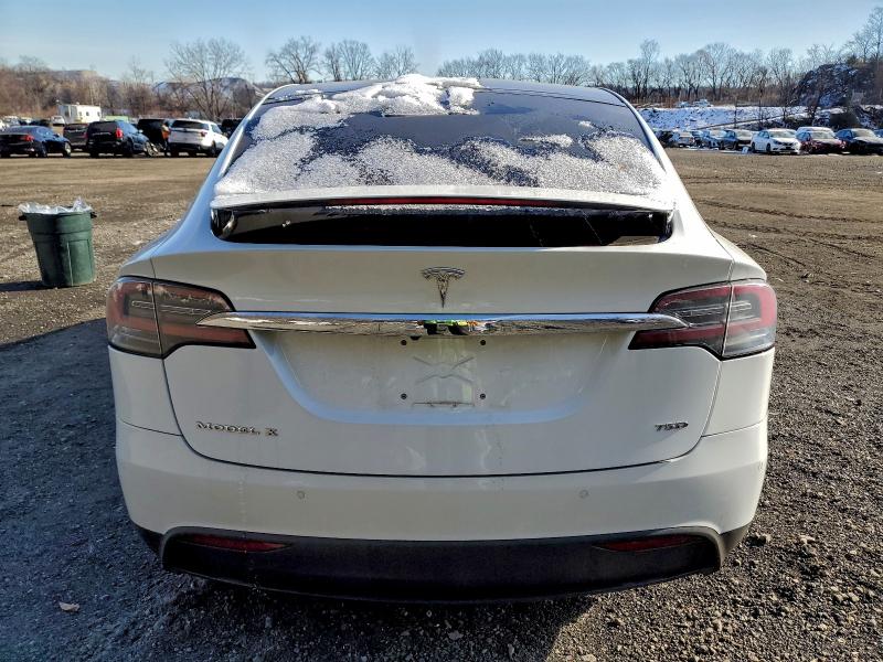 Photo 6 from auction – 2018 TESLA MODEL X with VIN 5YJXCDE25JF127840