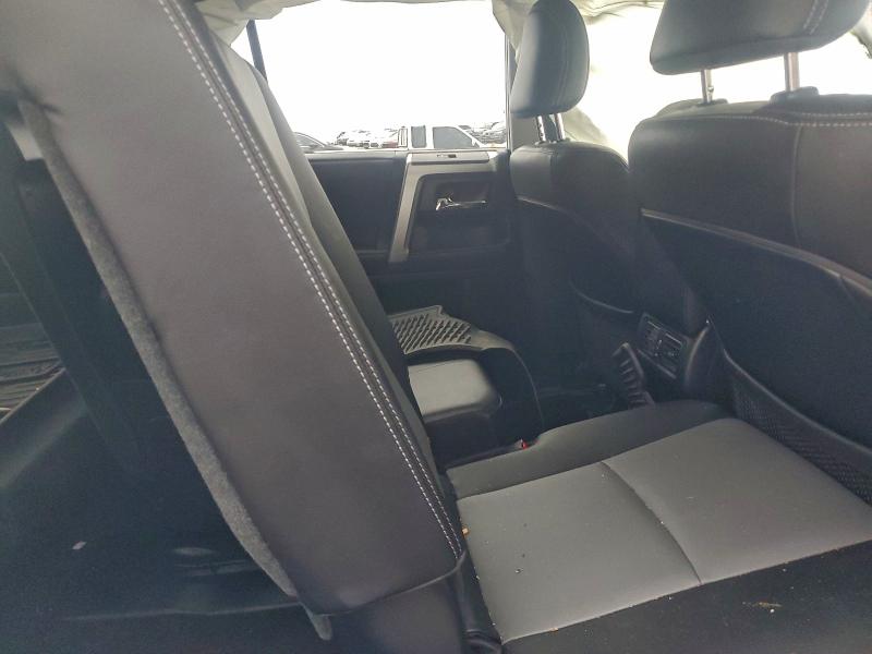 Photo 11 from auction – 2023 TOYOTA 4RUNNER SE with VIN JTENU5JR2P6155513