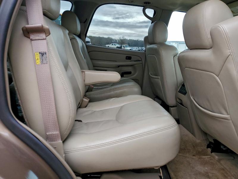 Photo 10 from auction – 2004 GMC YUKON with VIN 1GKEC13ZX4R290170