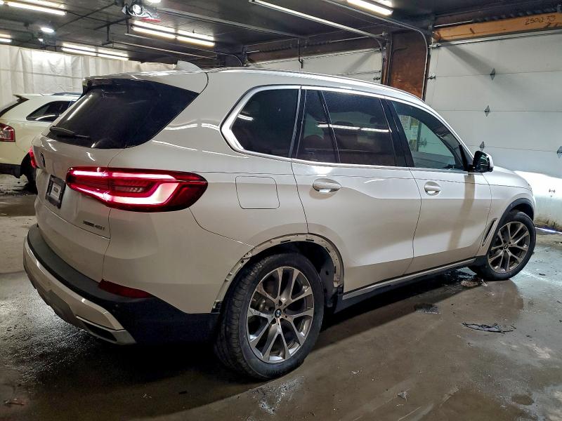 Foto 3 de la subasta – 2019 BMW X5 con VIN 5UXCR6C59KLL61336