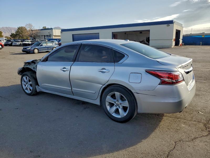 Photo 2 from auction – 2015 NISSAN ALTIMA 2.5 with VIN 1N4AL3AP7FN869009