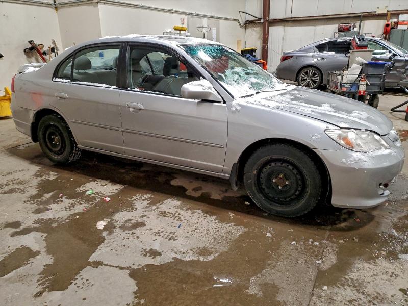 Photo 4 from auction – 2005 HONDA CIVIC with VIN 2HGES16845H029850