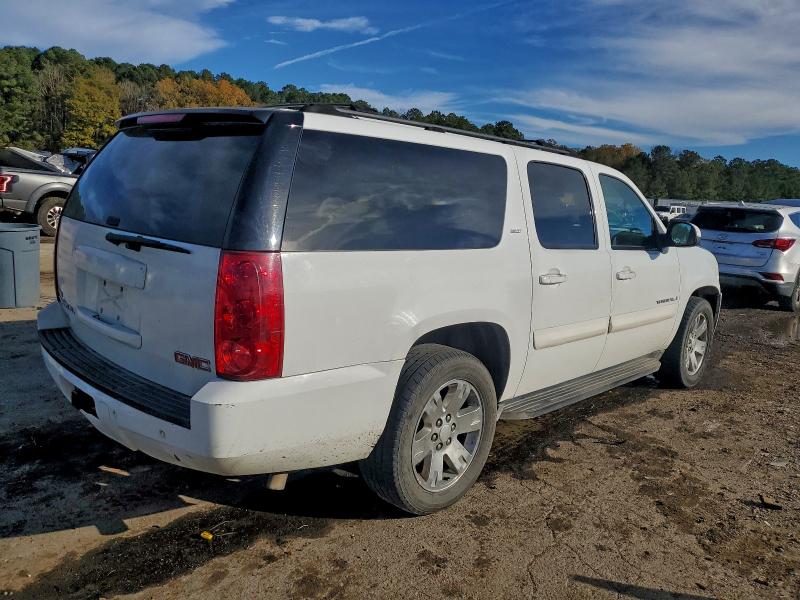 Photo 3 from auction – 2007 GMC YUKON XL with VIN 1GKFC16097R283300