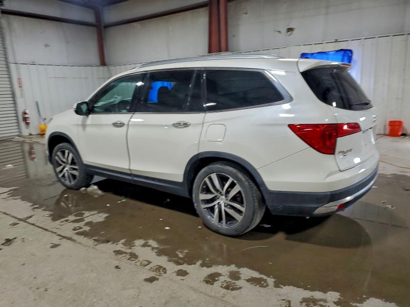Photo 2 from auction – 2018 HONDA PILOT TOUR with VIN 5FNYF6H95JB058132