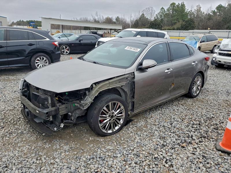 KIA OPTIMA 2016 con VIN 5XXGV4L29GG109991 - Foto de la subasta