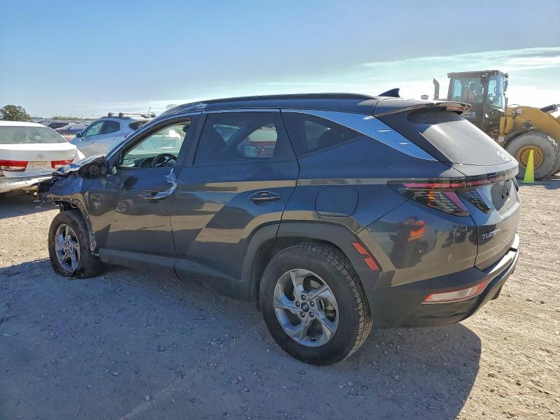 Photo 2 from auction – 2023 HYUNDAI TUCSON SEL with VIN 5NMJBCAE3PH199744