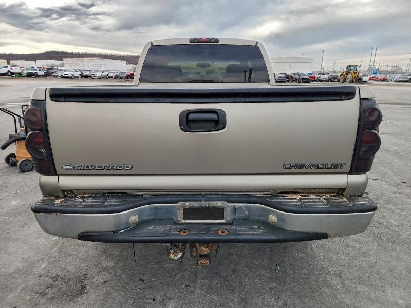 Фото 6 с аукциона – 2001 CHEVROLET SILVERADO с VIN 1GCEK19TX1E340814