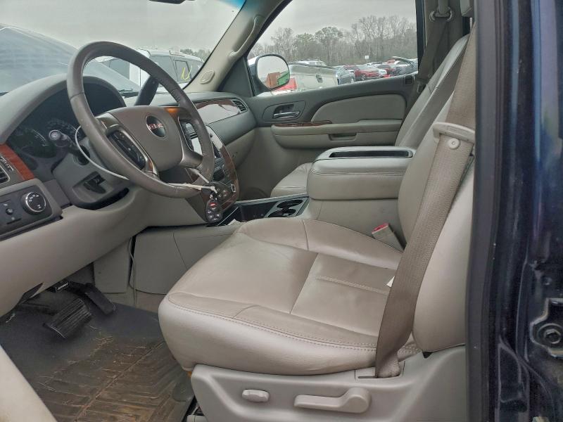 Photo 7 from auction – 2007 GMC YUKON with VIN 1GKFK13027R256379