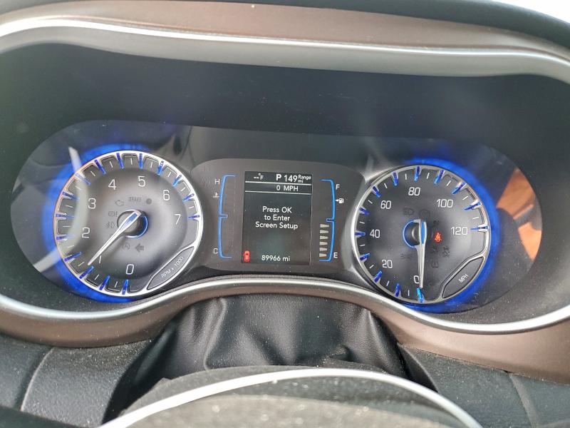 Photo 9 from auction – 2017 CHRYSLER PACIFICA T with VIN 2C4RC1DGXHR502561
