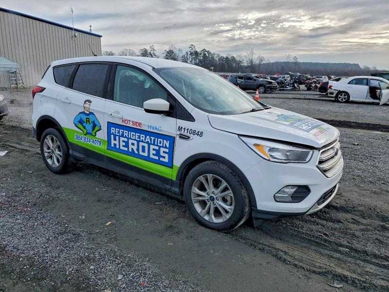 Photo 4 from auction – 2019 FORD ESCAPE SE with VIN 1FMCU0GD3KUB74923