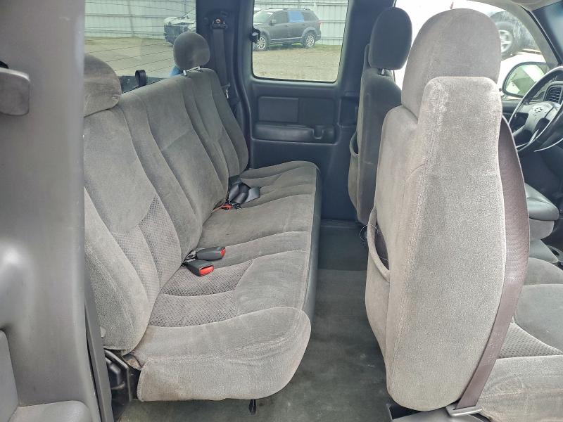 Photo 10 from auction – 2004 CHEVROLET SILVERADO with VIN 2GCEC19T541265703