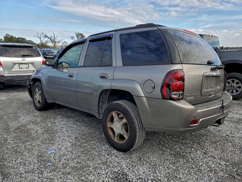 Photo 2 from auction – 2006 CHEVROLET TRAILBLAZE with VIN 1GNDT13S962166713