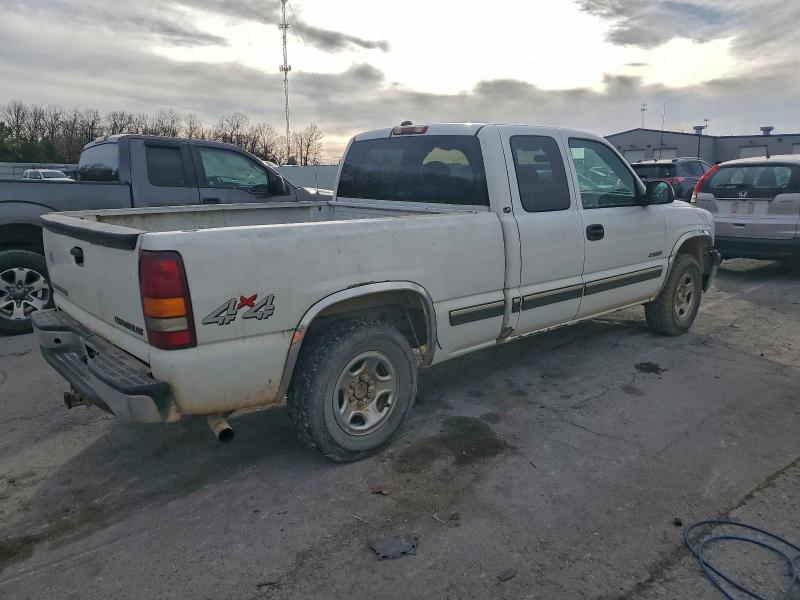 Photo 3 from auction – 2002 CHEVROLET SILVERADO with VIN 1GCEK19T72E145612