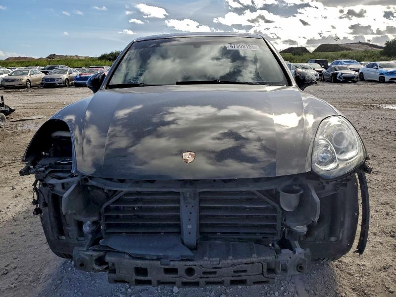 Photo 5 from auction – 2016 PORSCHE CAYENNE with VIN WP1AA2A21GLA01940