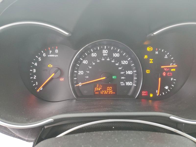 Photo 9 from auction – 2014 KIA SORENTO LX with VIN 5XYKTCA65EG541986