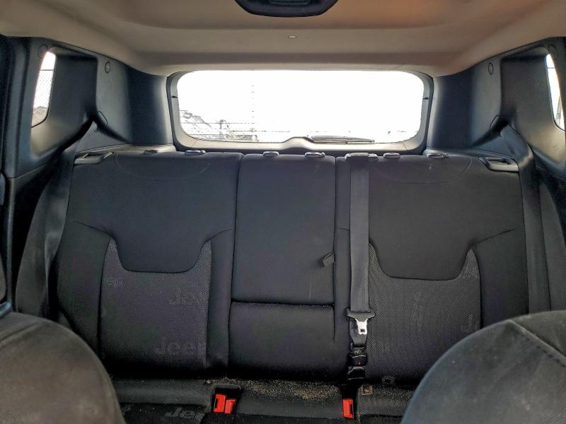 Photo 10 from auction – 2017 JEEP RENEGADE L with VIN ZACCJABB1HPF82968
