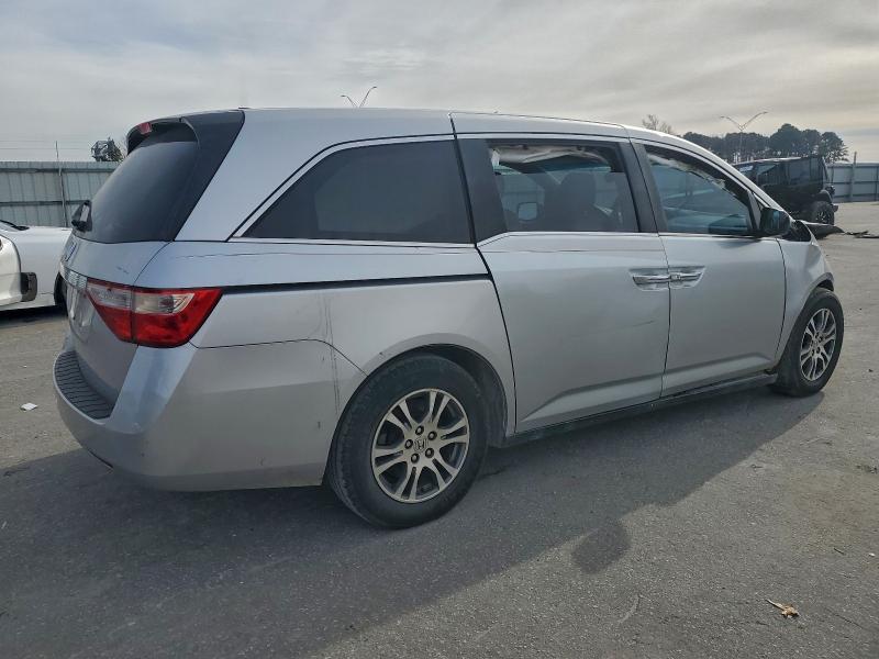Photo 3 from auction – 2012 HONDA ODYSSEY with VIN 5FNRL5H61CB050285