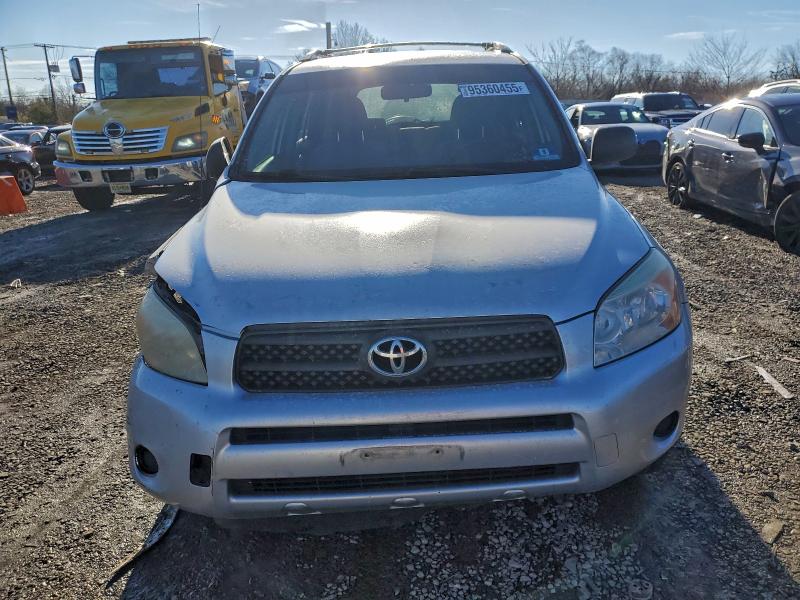 Photo 5 from auction – 2006 TOYOTA RAV4 with VIN JTMBD33V566021065