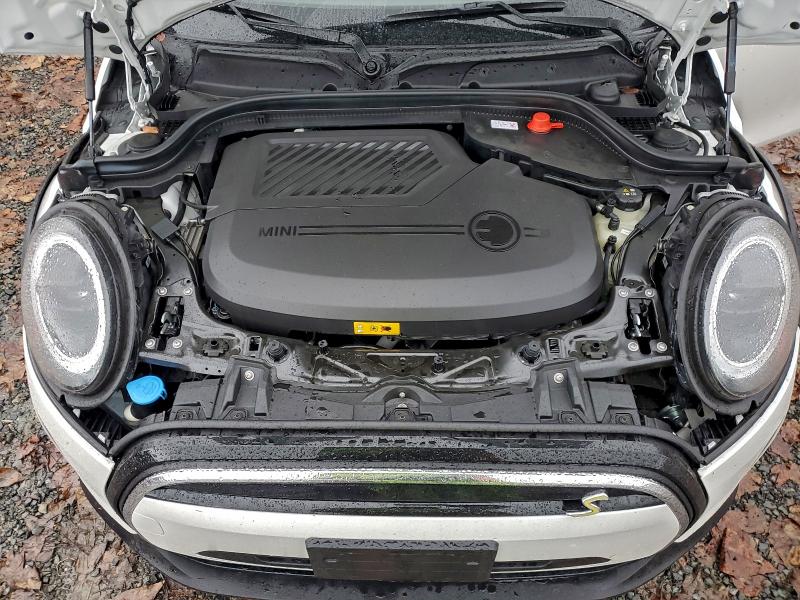 Photo 12 from auction – 2024 MINI COOPER SE with VIN WMW13DJ09R2V84558