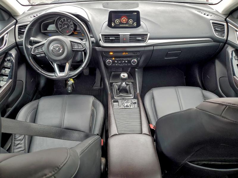 Photo 8 from auction – 2018 MAZDA 3 TOURING with VIN 3MZBN1L35JM177953