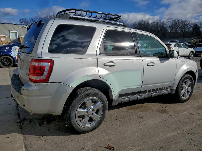 Photo 3 from auction – 2012 FORD ESCAPE LIM with VIN 1FMCU9EG6CKC80121