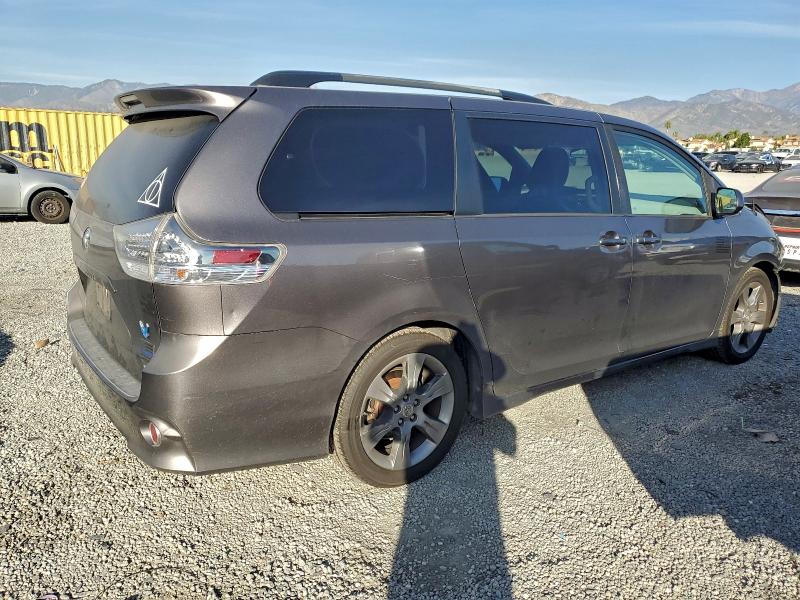 Photo 3 from auction – 2011 TOYOTA SIENNA SPO with VIN 5TDXK3DC9BS093891