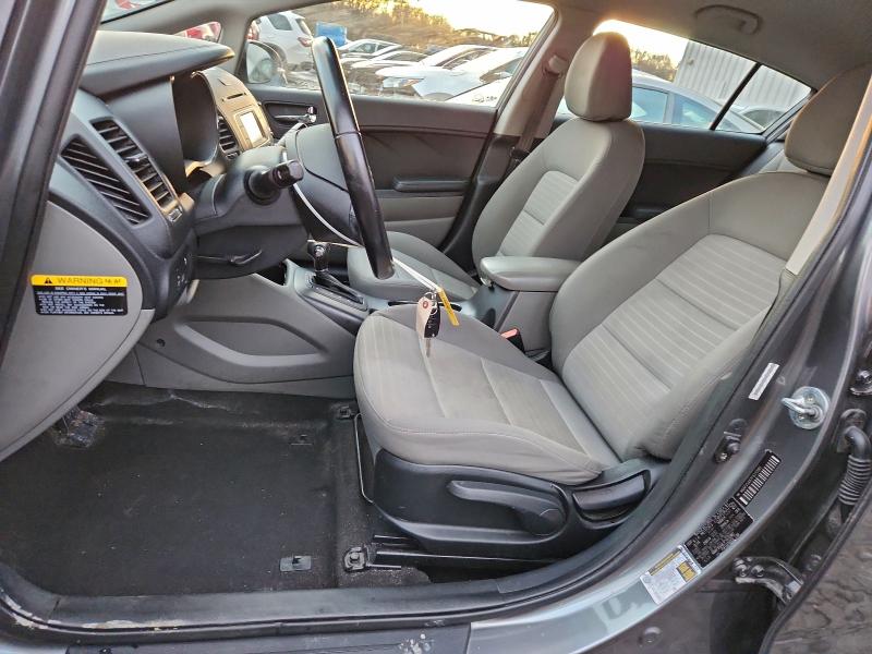 Photo 7 from auction – 2015 KIA FORTE EX with VIN KNAFX5A87F5370961