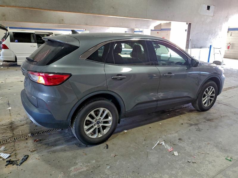 Photo 3 from auction – 2022 FORD ESCAPE with VIN 1FMCU9G65NUB21943