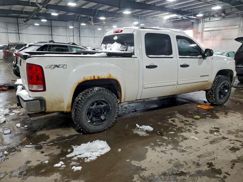 Photo 3 from auction – 2012 GMC SIERRA K15 with VIN 3GTU2YEJXCG241463