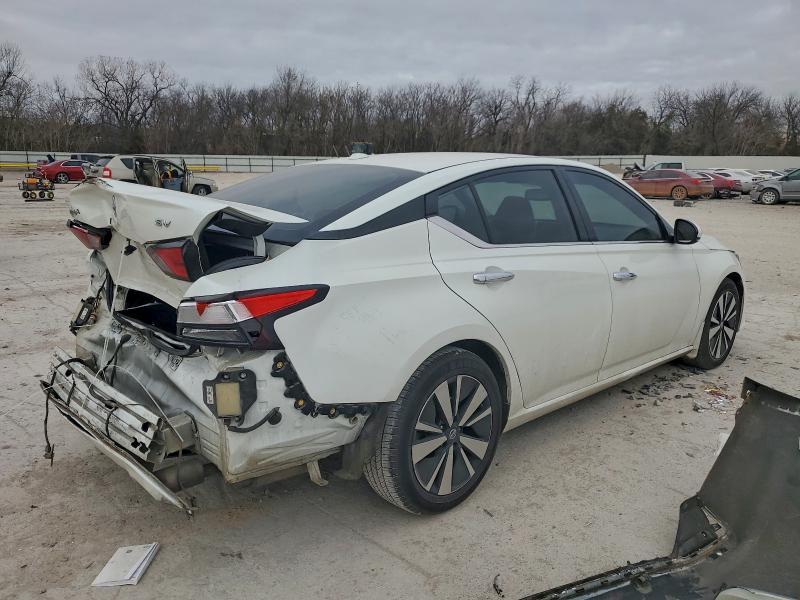 Photo 3 from auction – 2020 NISSAN ALTIMA SV with VIN 1N4BL4DV2LC101790