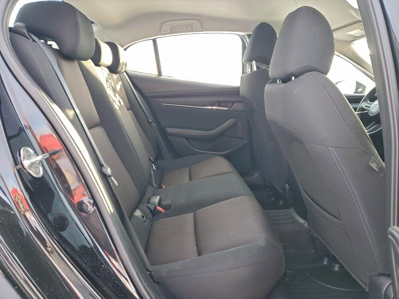 Photo 10 from auction – 2022 MAZDA 3 with VIN 3MZBPAA72NM307354