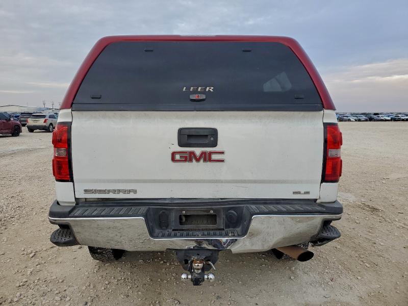 Photo 6 from auction – 2015 GMC SIERRA with VIN 1GT21YEG4FZ106286