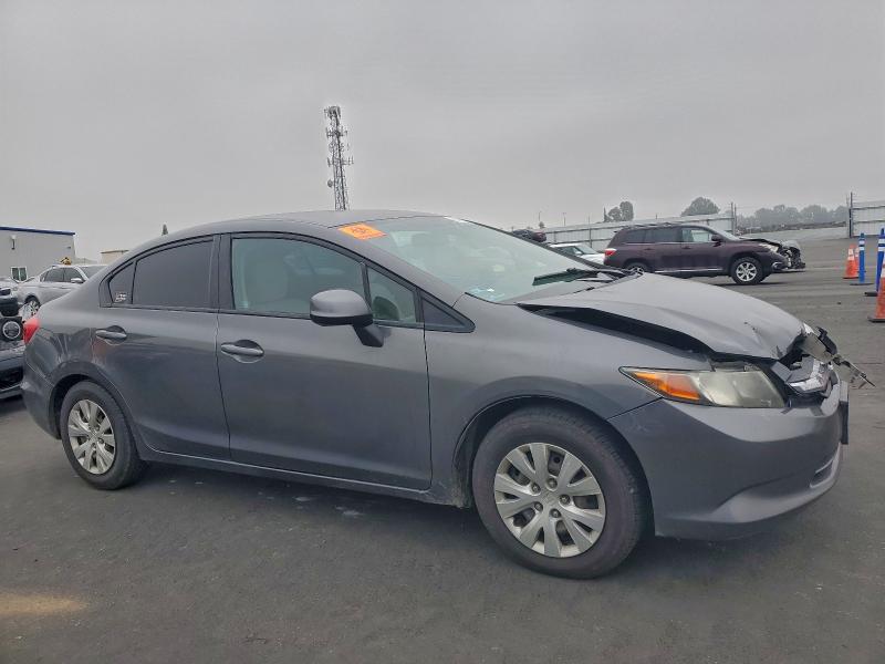 Zdjęcie 4 z aukcji – 2012 HONDA CIVIC LX z VIN 2HGFB2E55CH572610