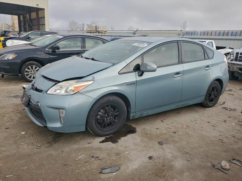 TOYOTA PRIUS 2015 with VIN JTDKN3DU2F1963493 - Photo from auction