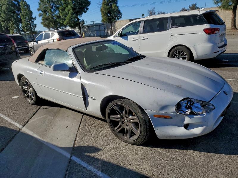Photo 4 from auction – 2000 JAGUAR XK8 with VIN SAJJA42CXYNA05547