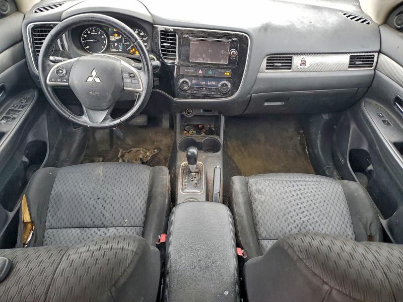 Photo 8 from auction – 2014 MITSUBISHI OUTLANDER with VIN JA4AZ3A3XEZ003277