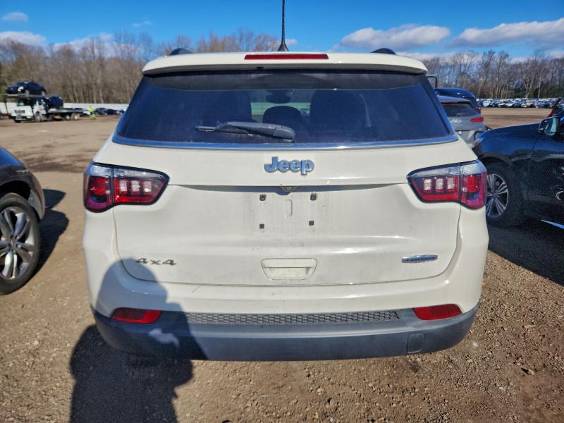 Photo 6 from auction – 2019 JEEP COMPASS LA with VIN 3C4NJDBB7KT656761