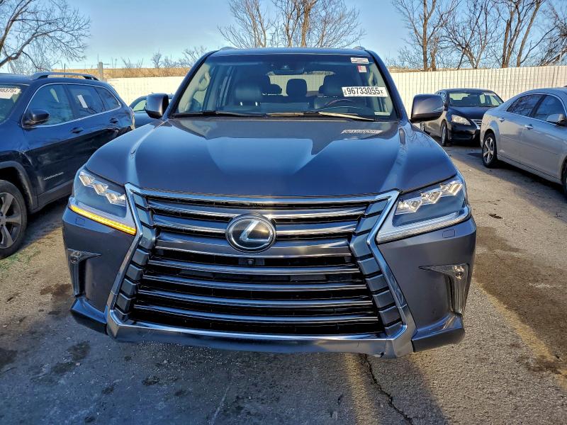 Photo 5 from auction – 2017 LEXUS LX 570 with VIN JTJHY7AX9H4228399