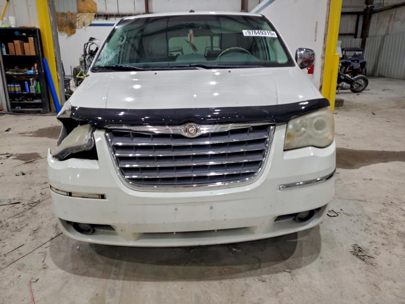 Photo 5 from auction – 2008 CHRYSLER TOWN & COU with VIN 2A8HR64X98R663564