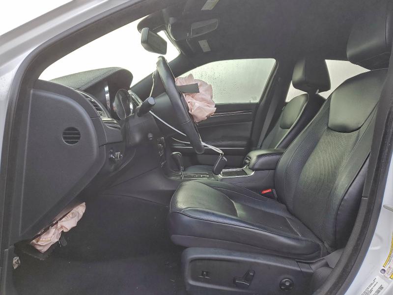 Photo 7 from auction – 2014 CHRYSLER 300C with VIN 2C3CCAKT9EH170091
