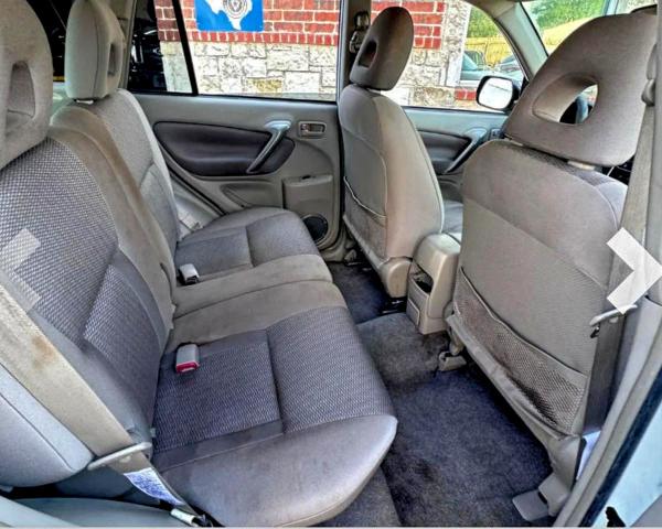 Photo 6 from auction – 2005 TOYOTA RAV4 with VIN JTEGD20V350088345