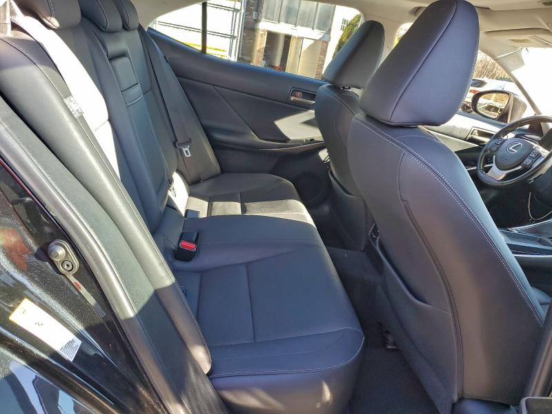 Photo 10 from auction – 2017 LEXUS IS 300 with VIN JTHCM1D22H5025742