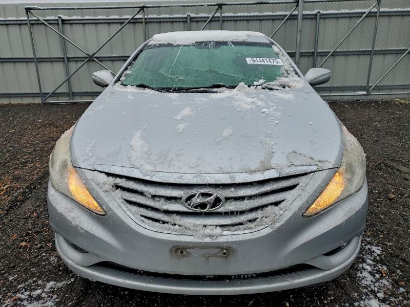 Photo 5 from auction – 2012 HYUNDAI SONATA with VIN 5NPEB4AC4CH358922