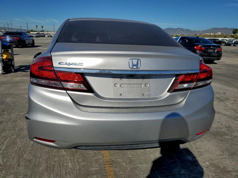 Photo 6 from auction – 2014 HONDA CIVIC LX with VIN 19XFB2F58EE267811