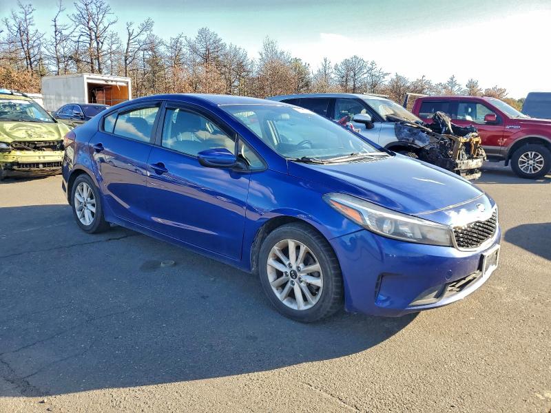 Photo 4 from auction – 2017 KIA FORTE LX with VIN 3KPFL4A72HE051586